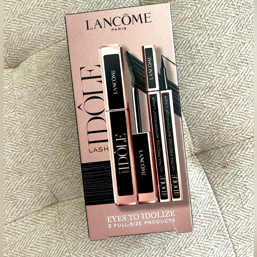 Lancome Eyes to Idolize Set, A full-size mascara and eye liner